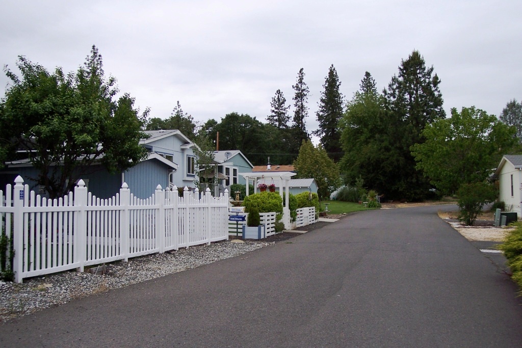 55+ Manufactured Home Community in Shady Cove Oregon